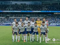 爱游戏体育app -加时末段武汉三镇调整名单以备德甲，完成体检环节打磨，球迷炸锅，阵容厚度经受考验的简单介绍